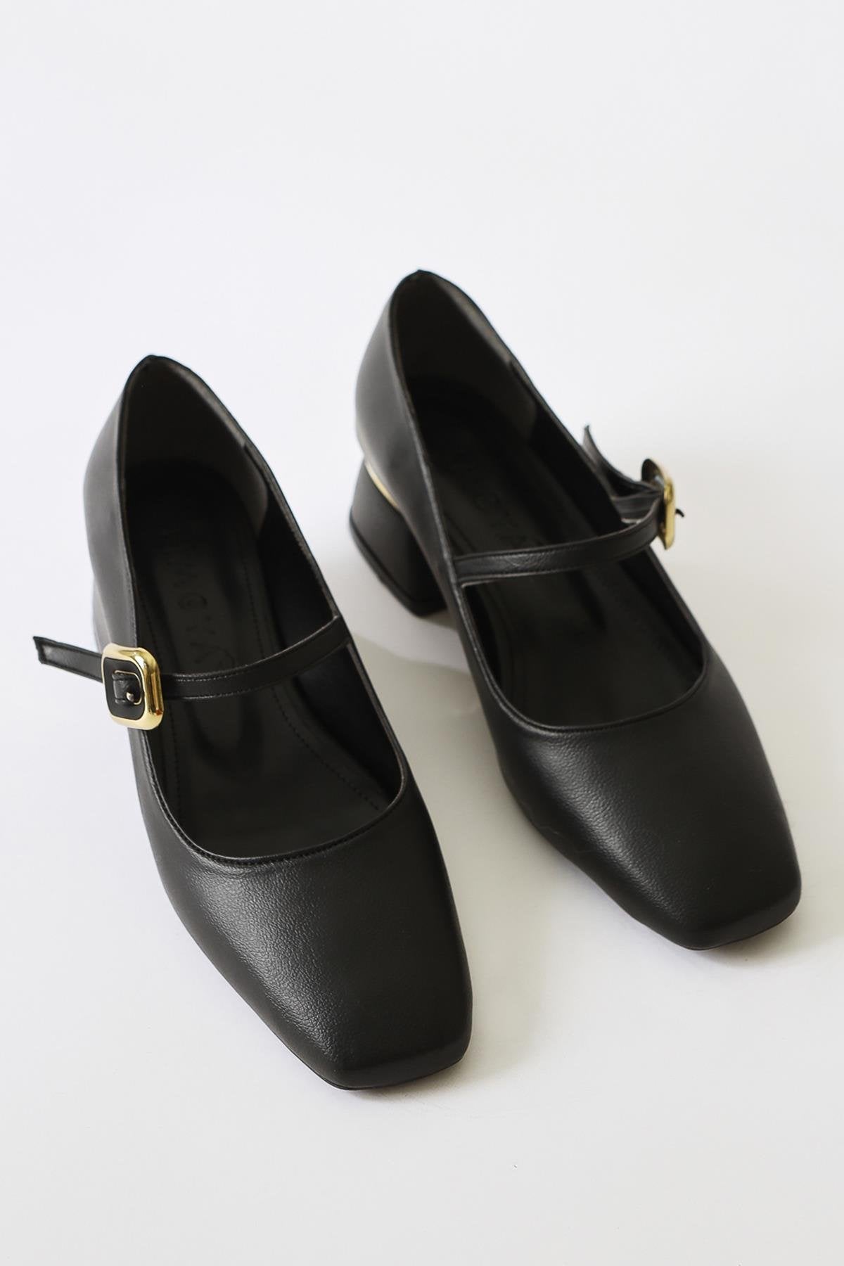 Abby Black Flat Toe Buckle Detail Casual Shoes