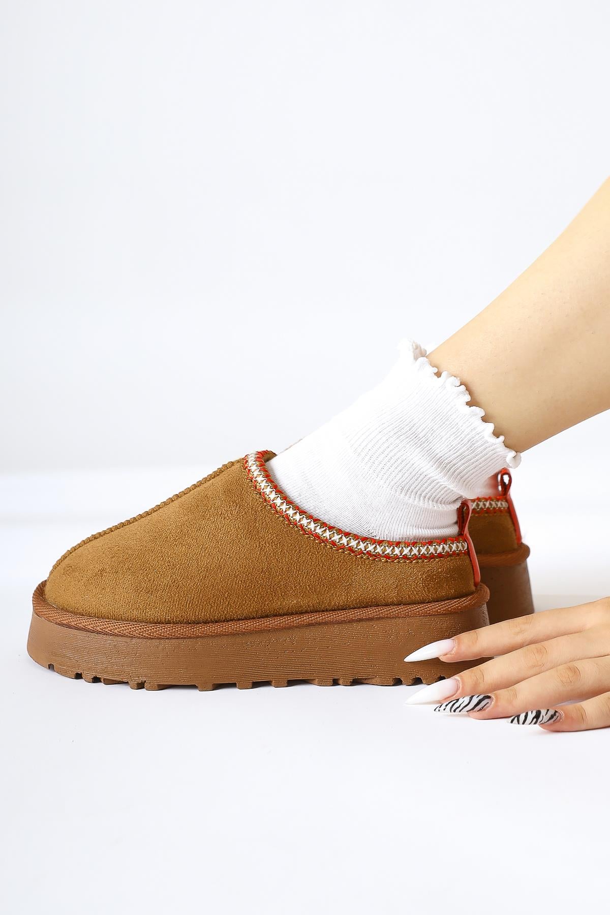 Anne-Liis Brown Suede Woven Detailed Winter Slippers