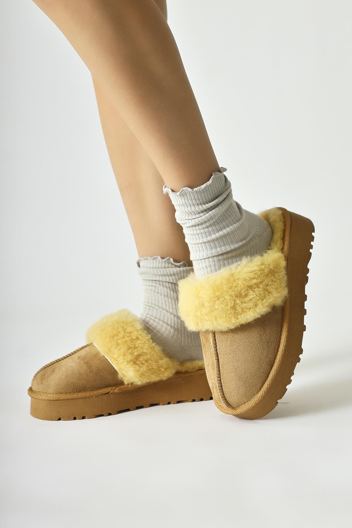 Anne-Margrete Mink Suede Faux Fur Detail Slippers