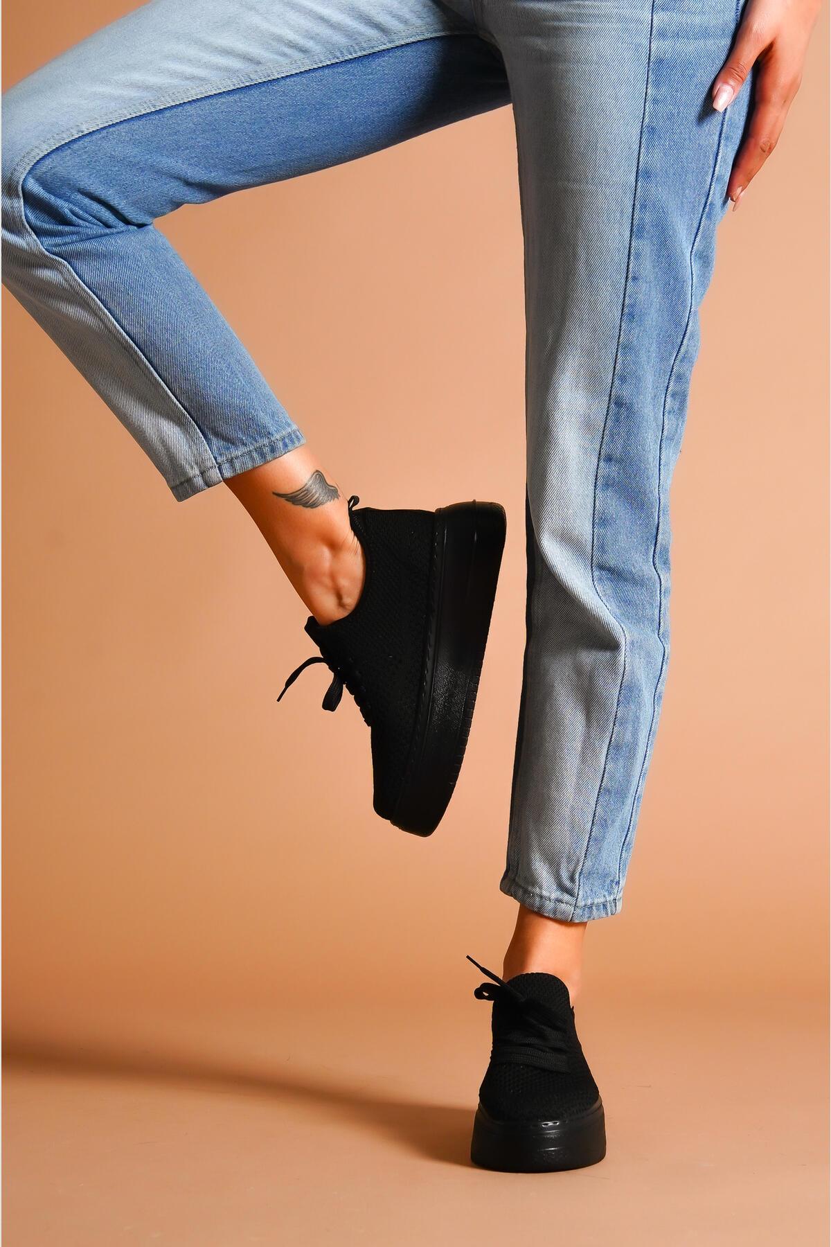 Benito Black Knit Stretch Thick Soled Sneakers