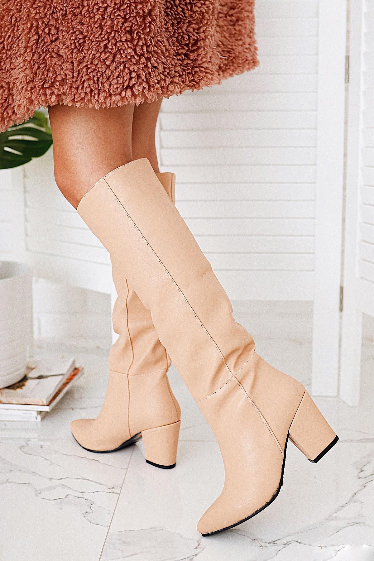 Chuck Nud Mid-Calf Heel Pull On Pointed Toe Boots