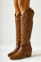 Dani Taba Embroidered Detail Pointed Toe Western Boots