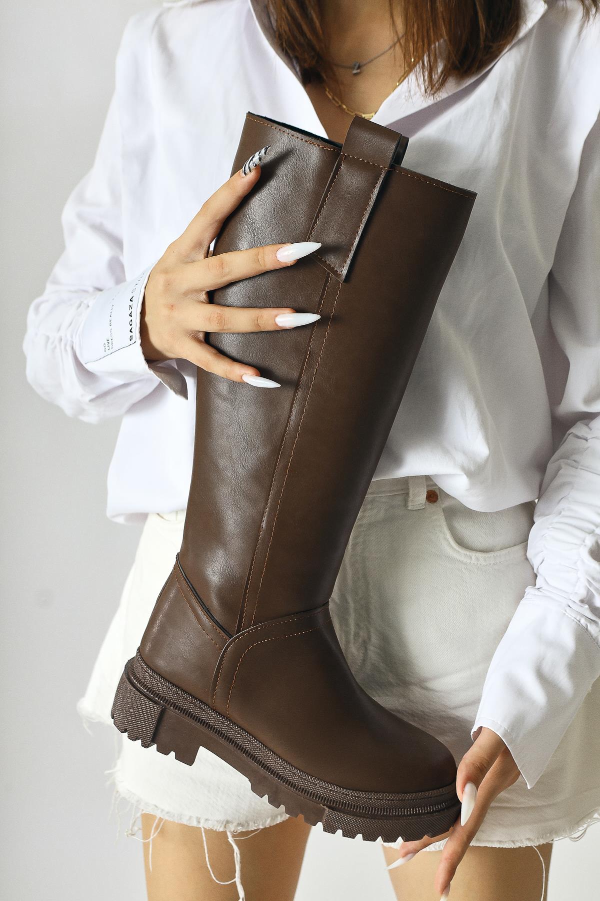 Dayna Brown Thick Soled Pull-On Boots