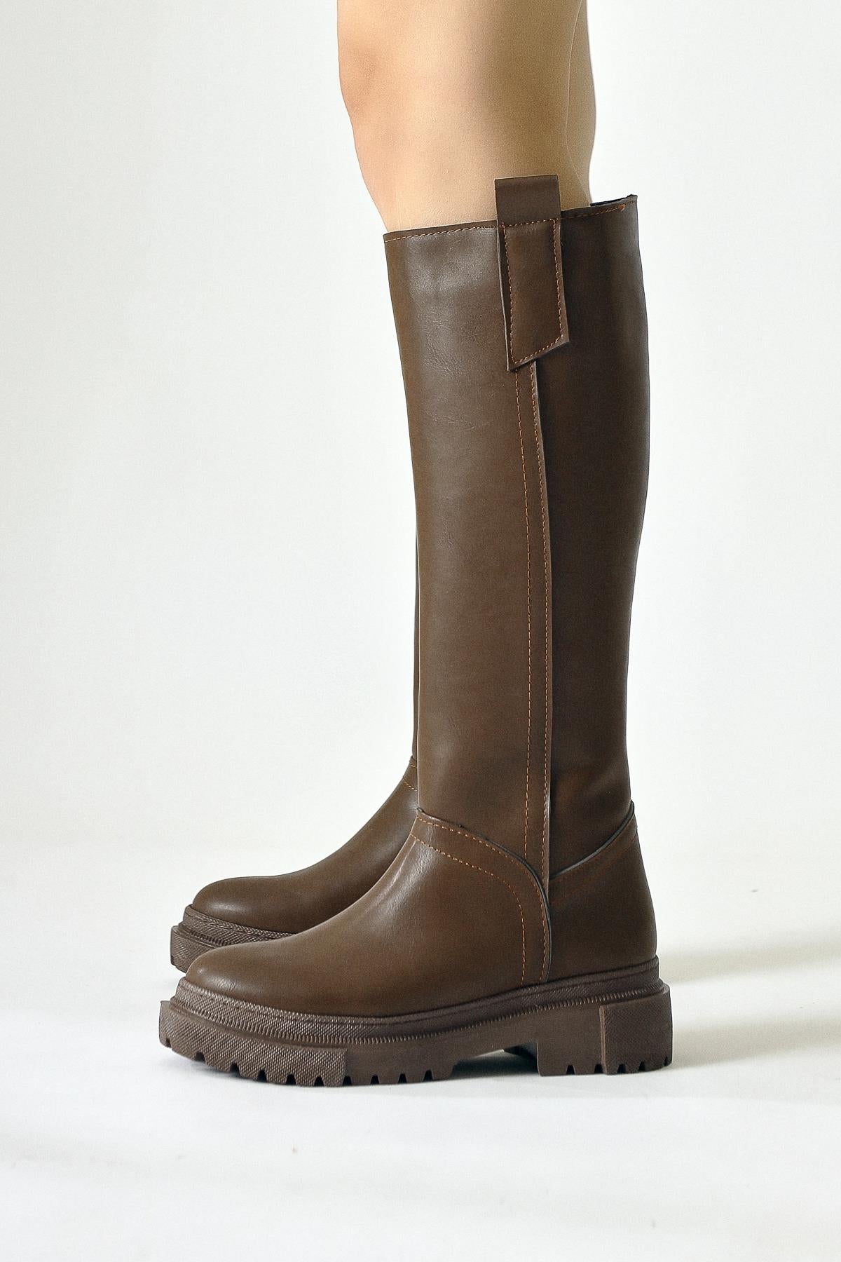 Dayna Brown Thick Soled Pull-On Boots