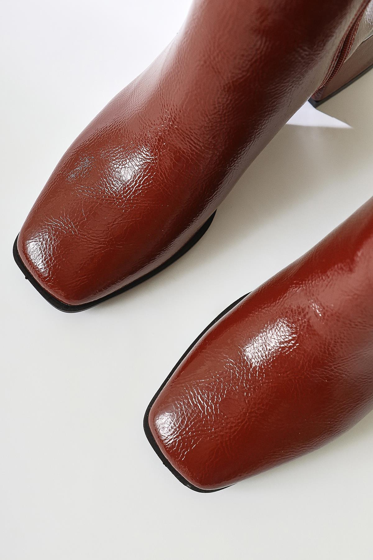 Deyana Claret Red Wrinkled Patent Leather Zipper Accessory Boots