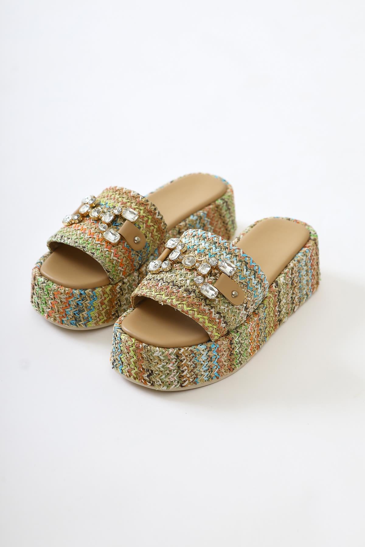 Dorine Multicolored Stone Buckle Detailed High-Sole Straw Slippers