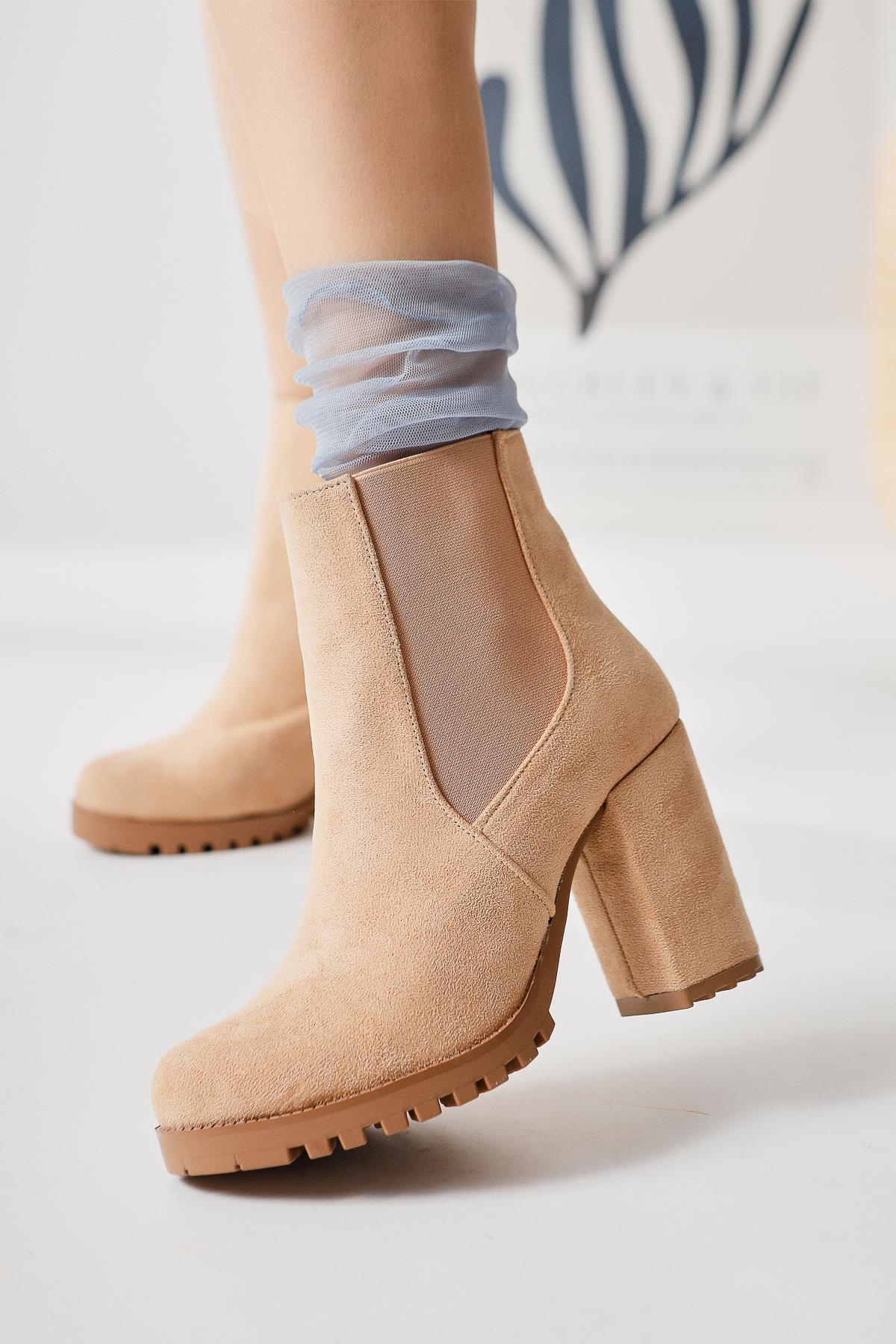 Dorsaf Cream Suede Oval Toe Elastic Heeled Boots