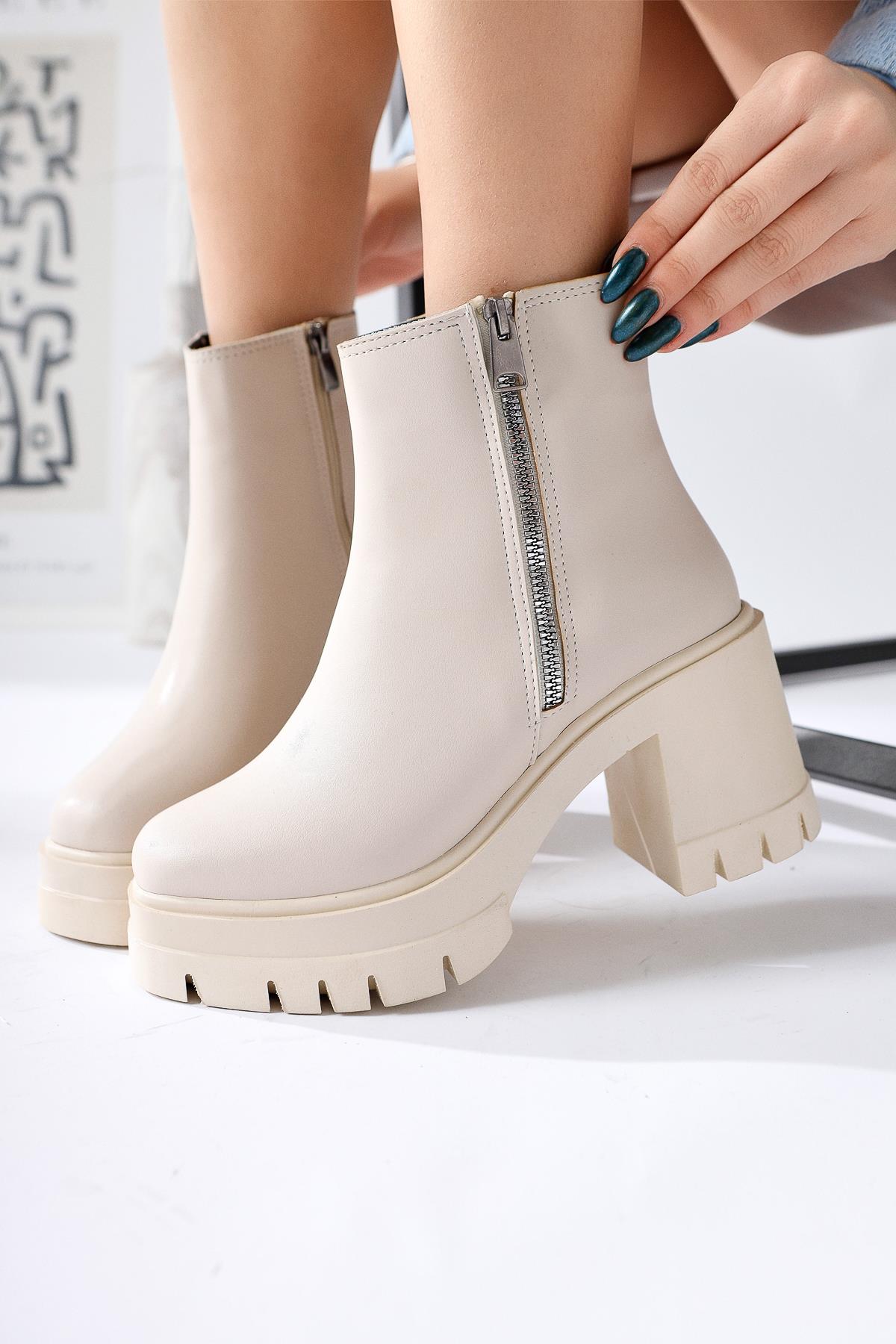 Enana Beige Thick-Soled Platform Boots