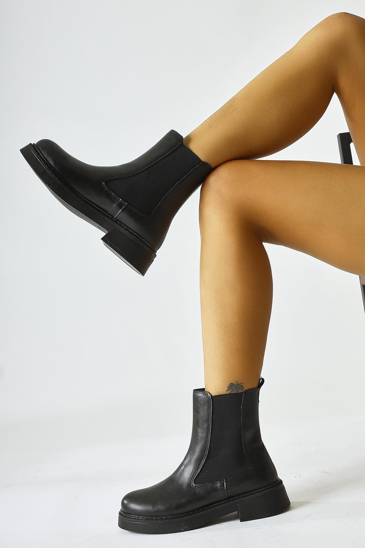 Fahra Black Rubber Boots