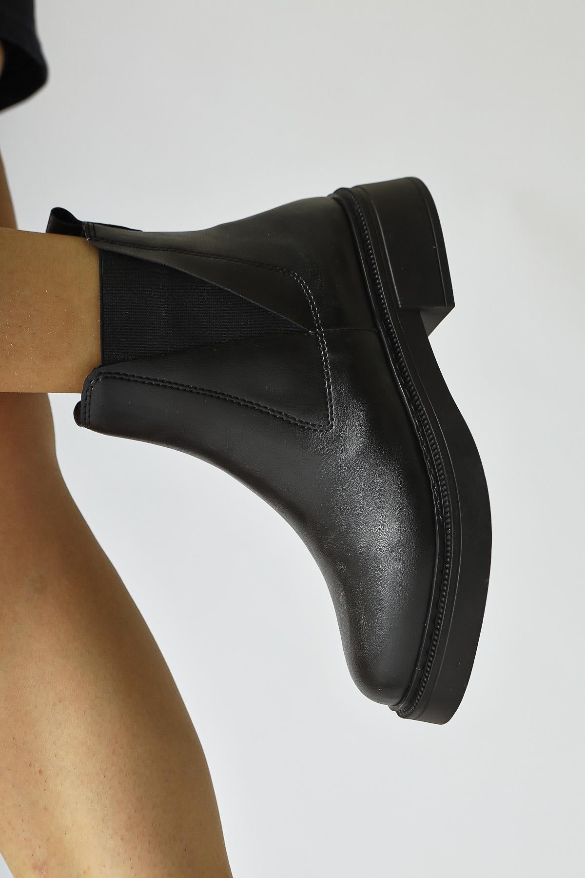 Fanney Black Rubber Boots