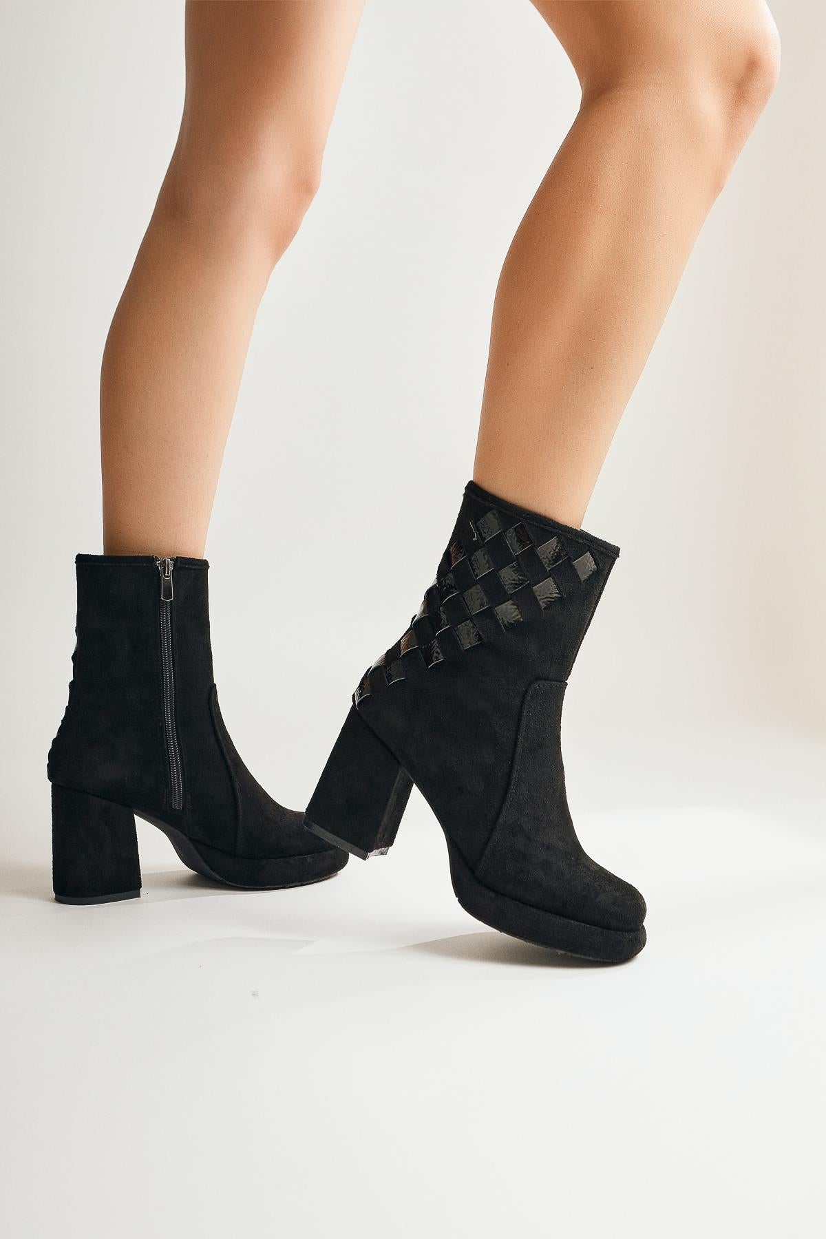 Faysa Black Suede Quilted Detailed Boots