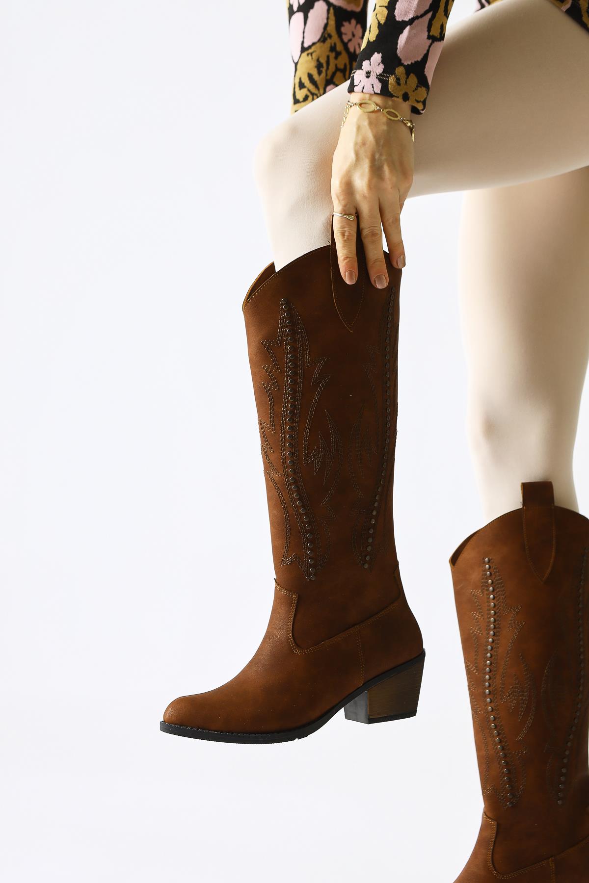 Fizaro Brown Pointed Toe Embroidered Stud Detailed Western Boots