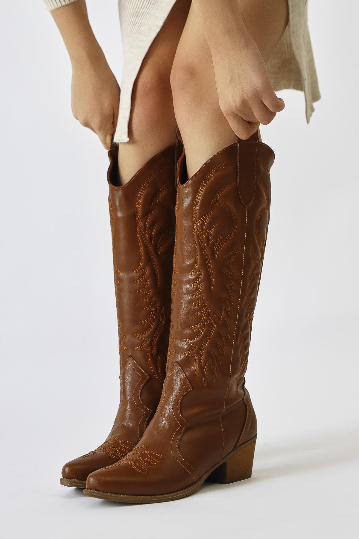 Florida Tan Embroidered Detail Pointed Toe Western Boots