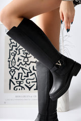 Ginan Black Buckle Detailed Low Heel Zippered Boots