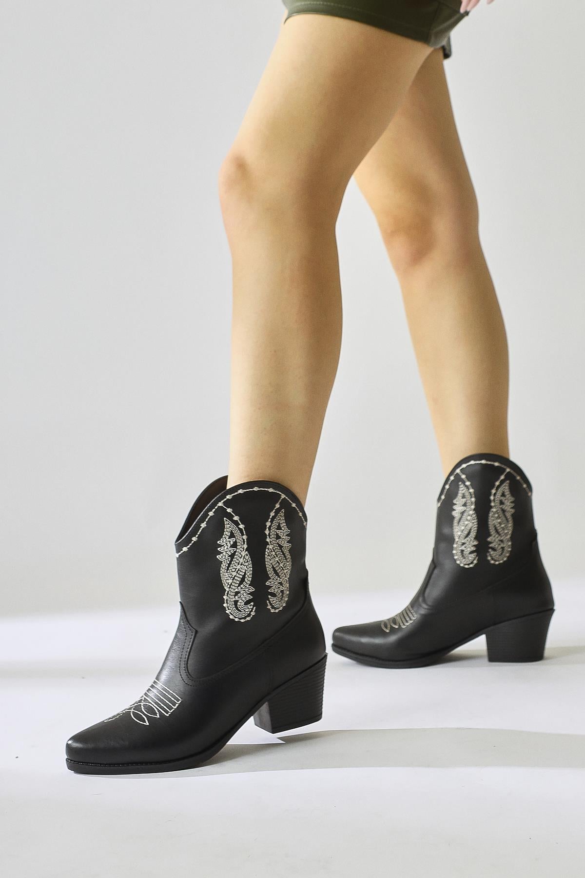 Jenny Black Pointed Toe Embroidered Detailed Western Boots