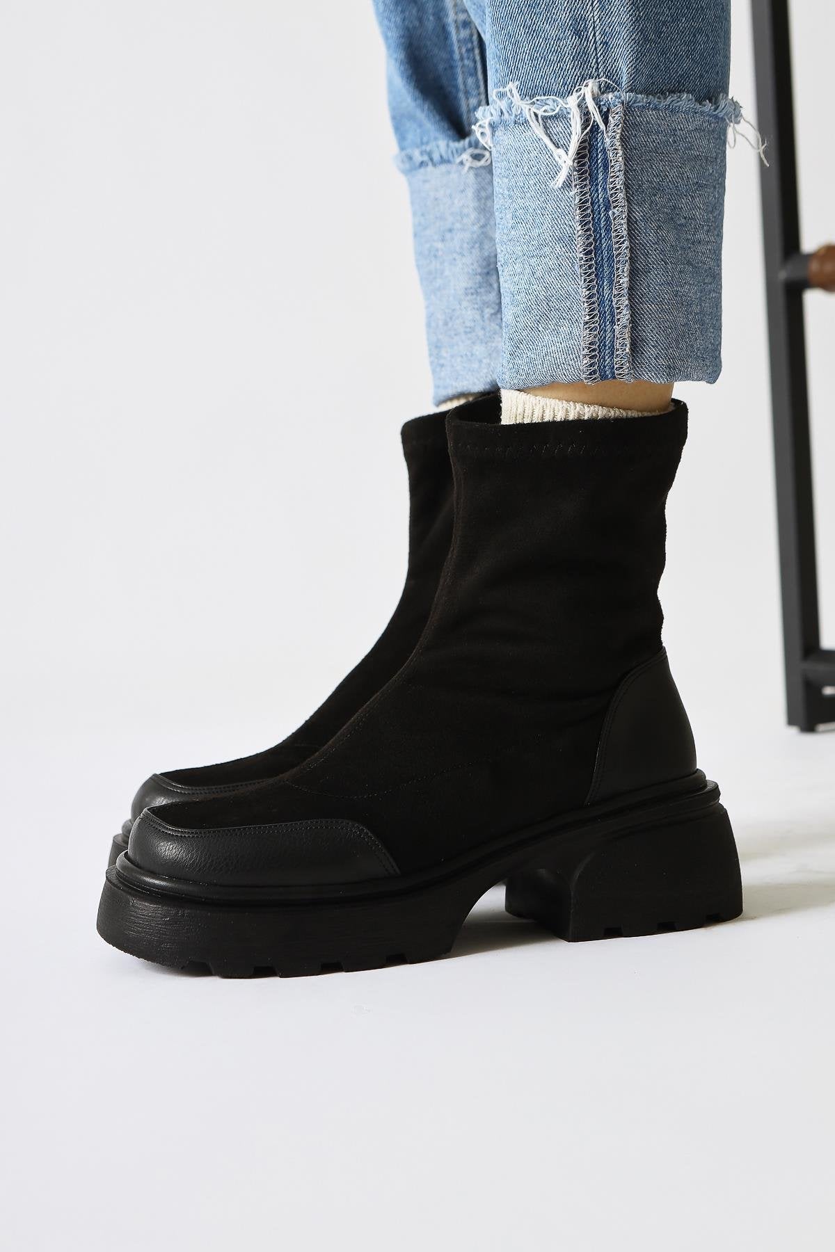 Juna Black Suede Leather Detailed Sock Boots