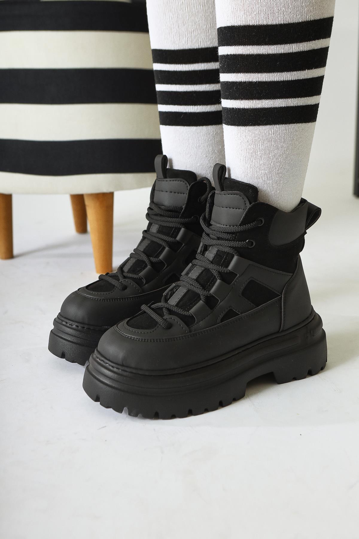 Kindra Black Suede Detailed High Sole Sports Boots