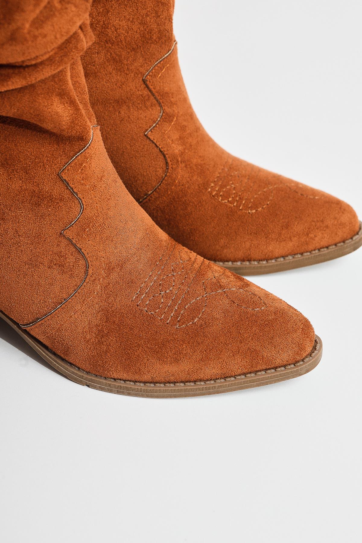 Lise-Britt Tan Suede Gusseted Embroidered Western Boots