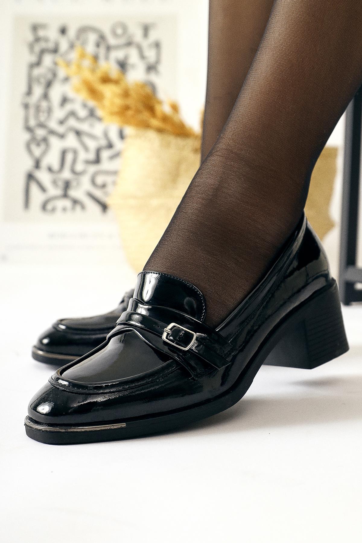 Luba Black Patent Leather Buckle Detailed Low Heel Casual Shoes