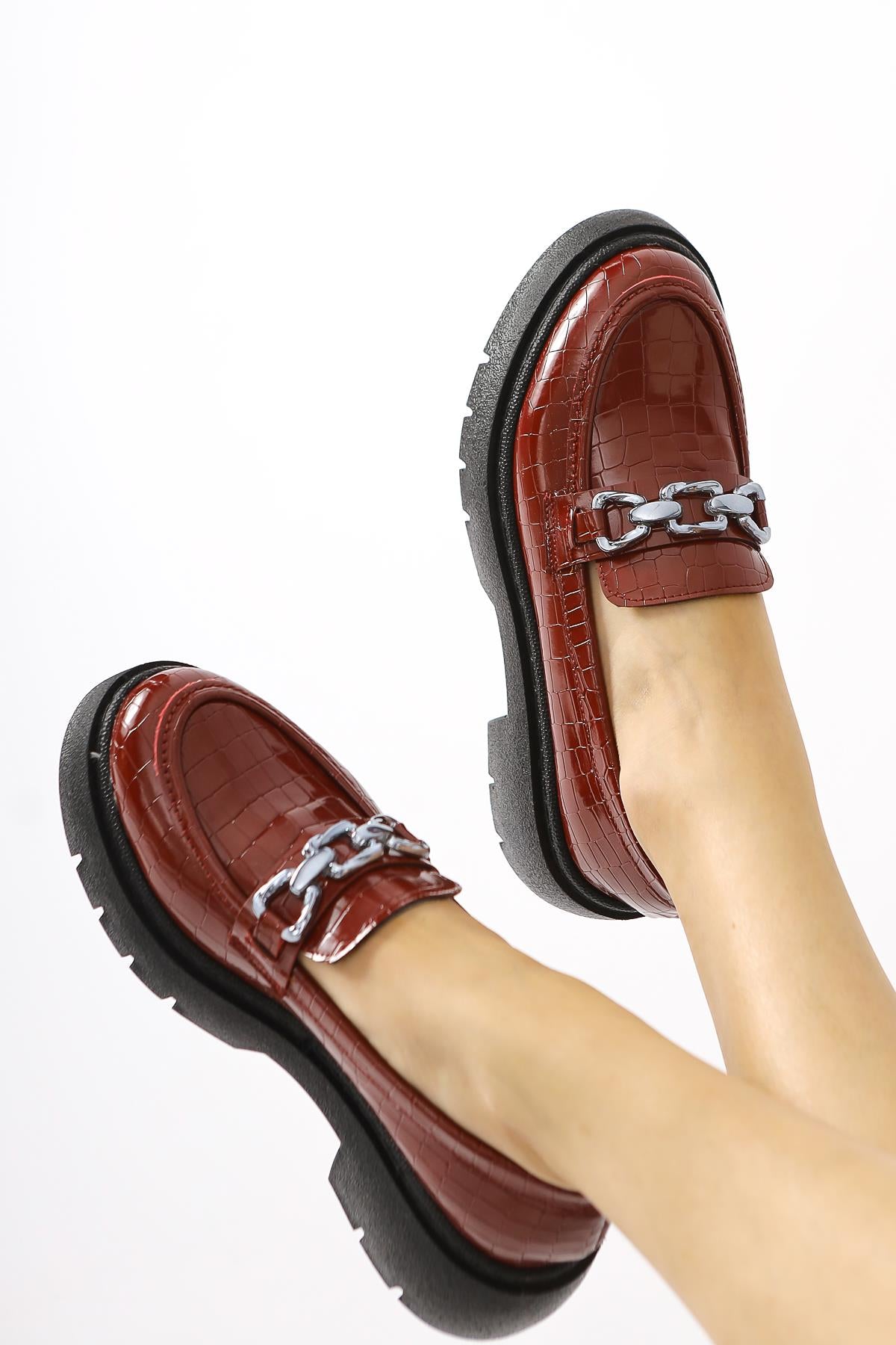 Lucin Burgundy Crocodile Patterned Chain Buckle Detailed Loafers