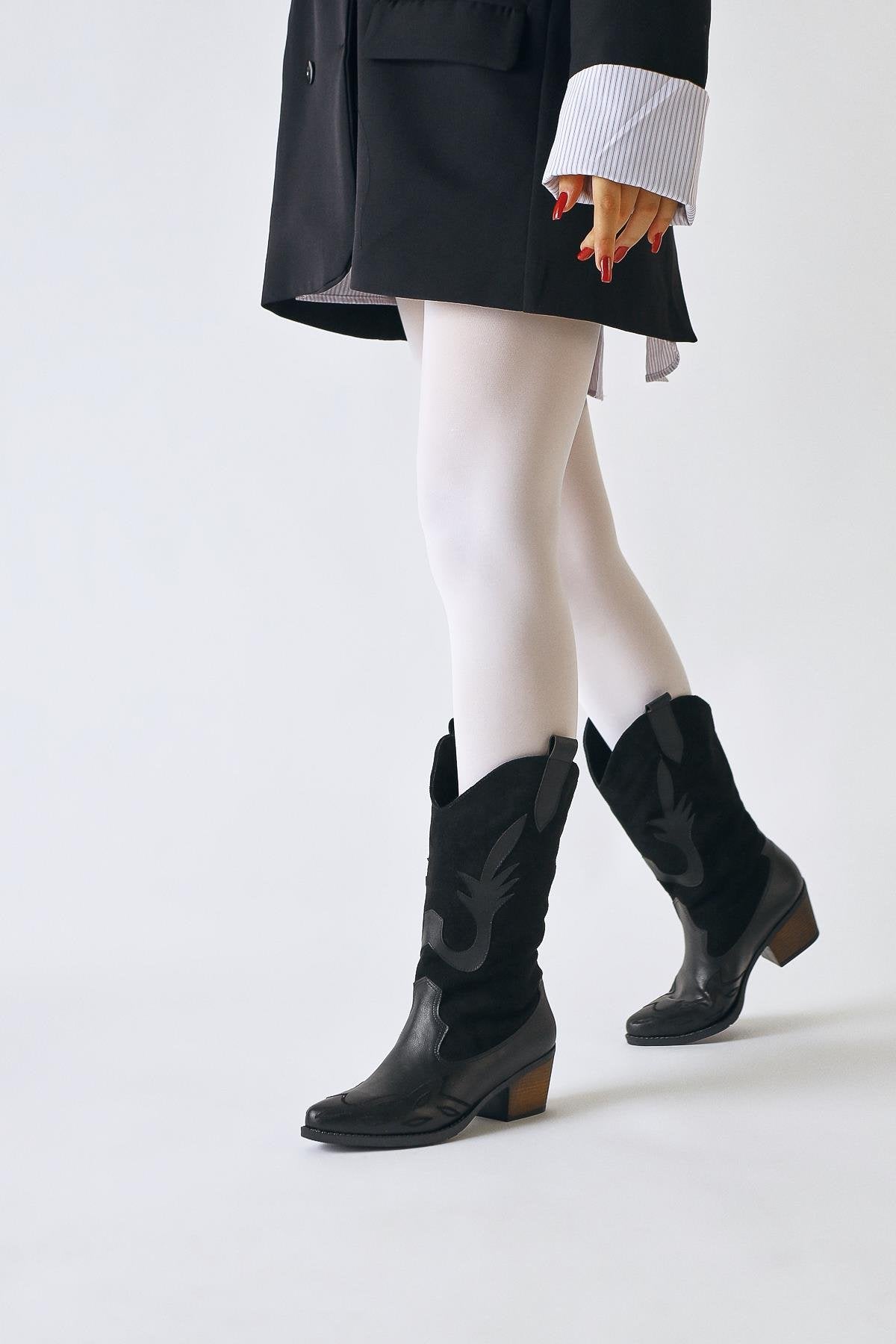 Maily Black Suede Detailed Embroidered Pointed Toe Western Boots