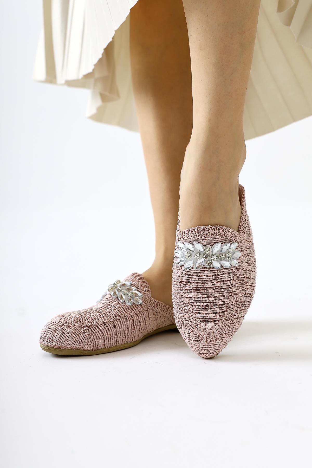 Marlina Pink Buckle Detailed Knitted Slippers