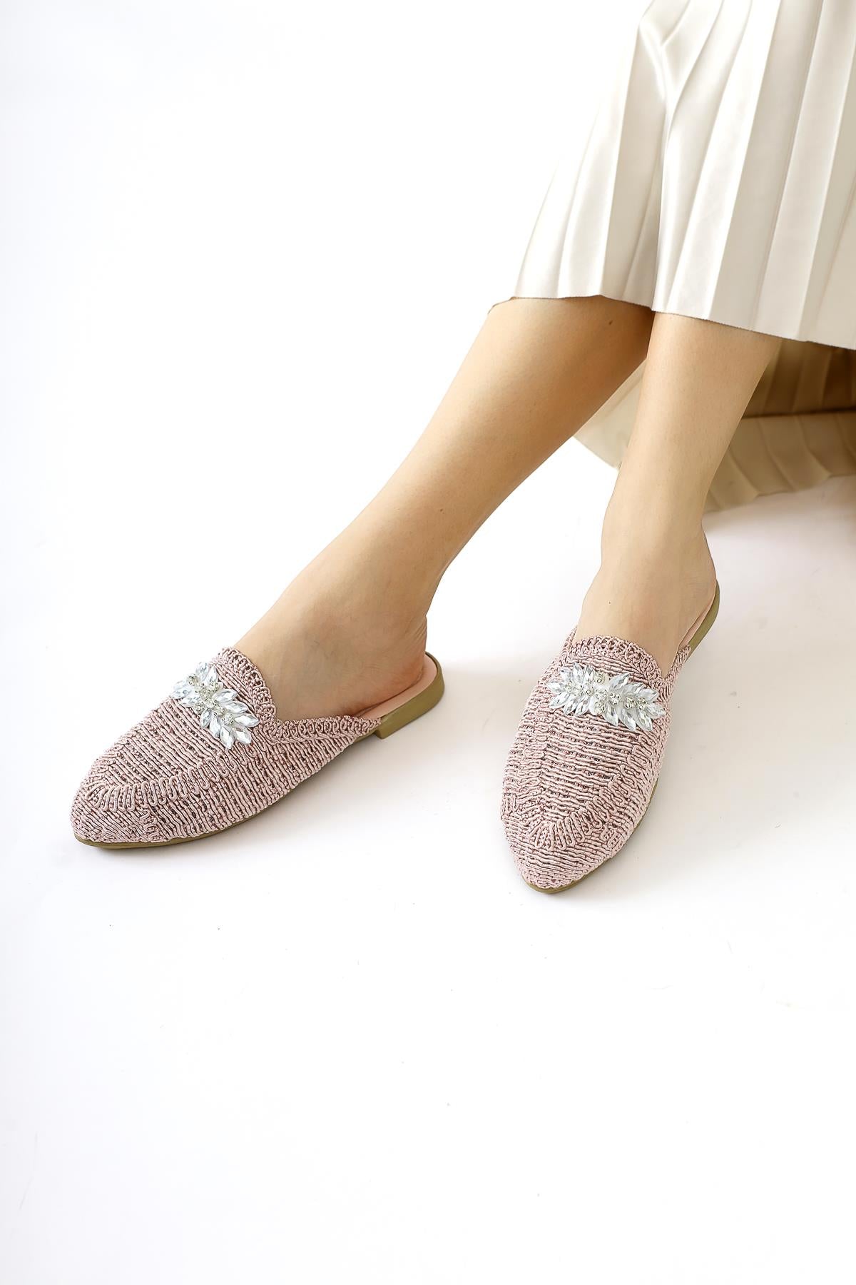 Marlina Pink Buckle Detailed Knitted Slippers