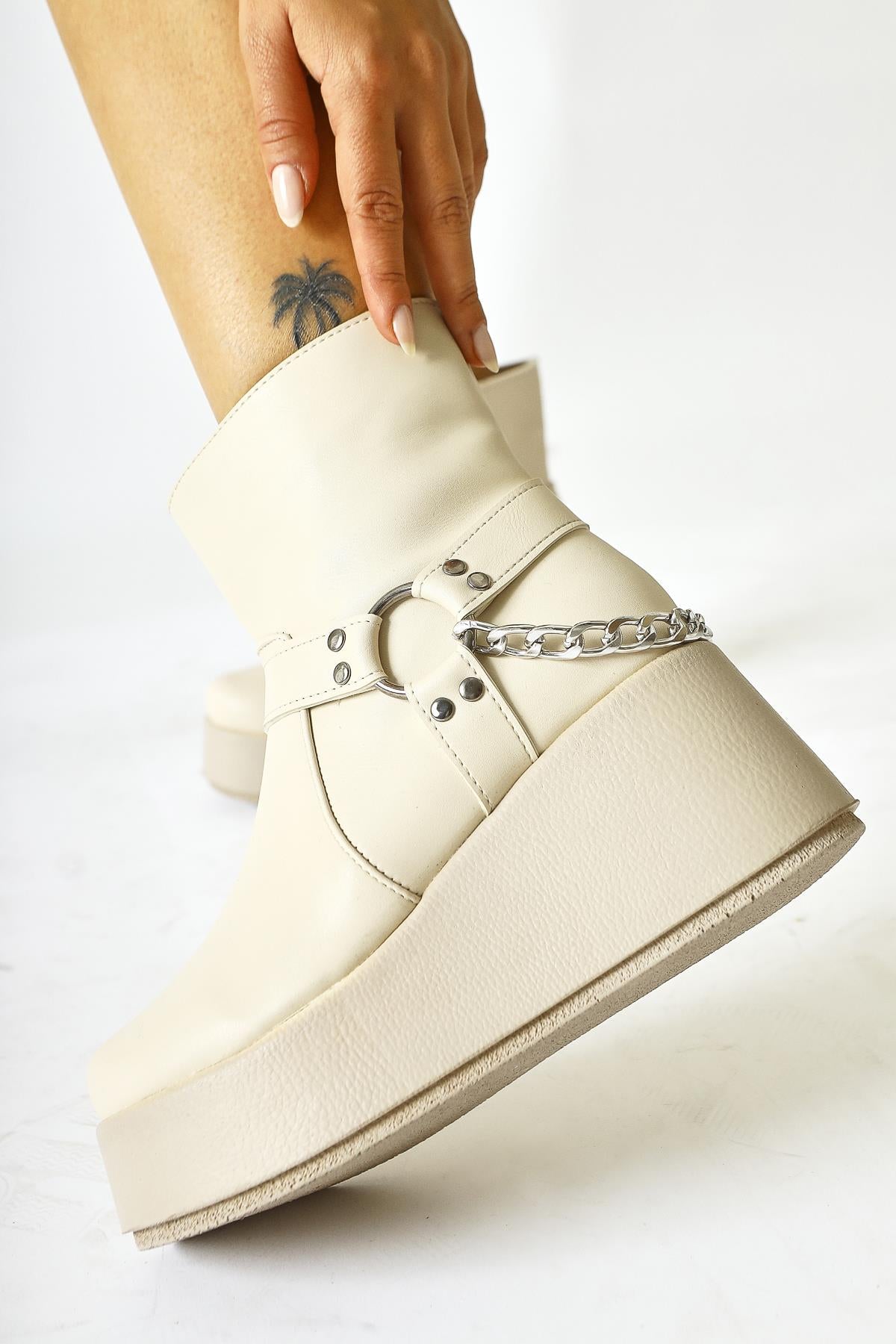 Mashal Beige Chain Detailed High Heel Boots