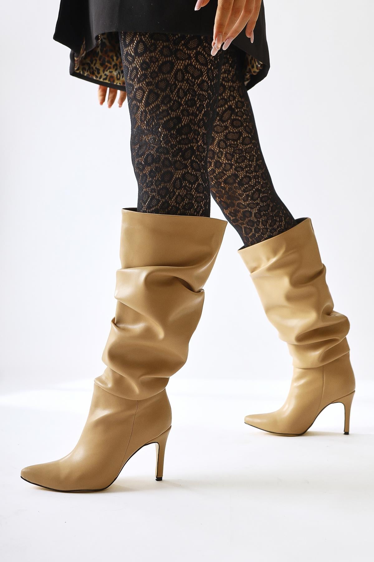 Merin Nud Pointed Toe Thin Heeled Gusseted Boots