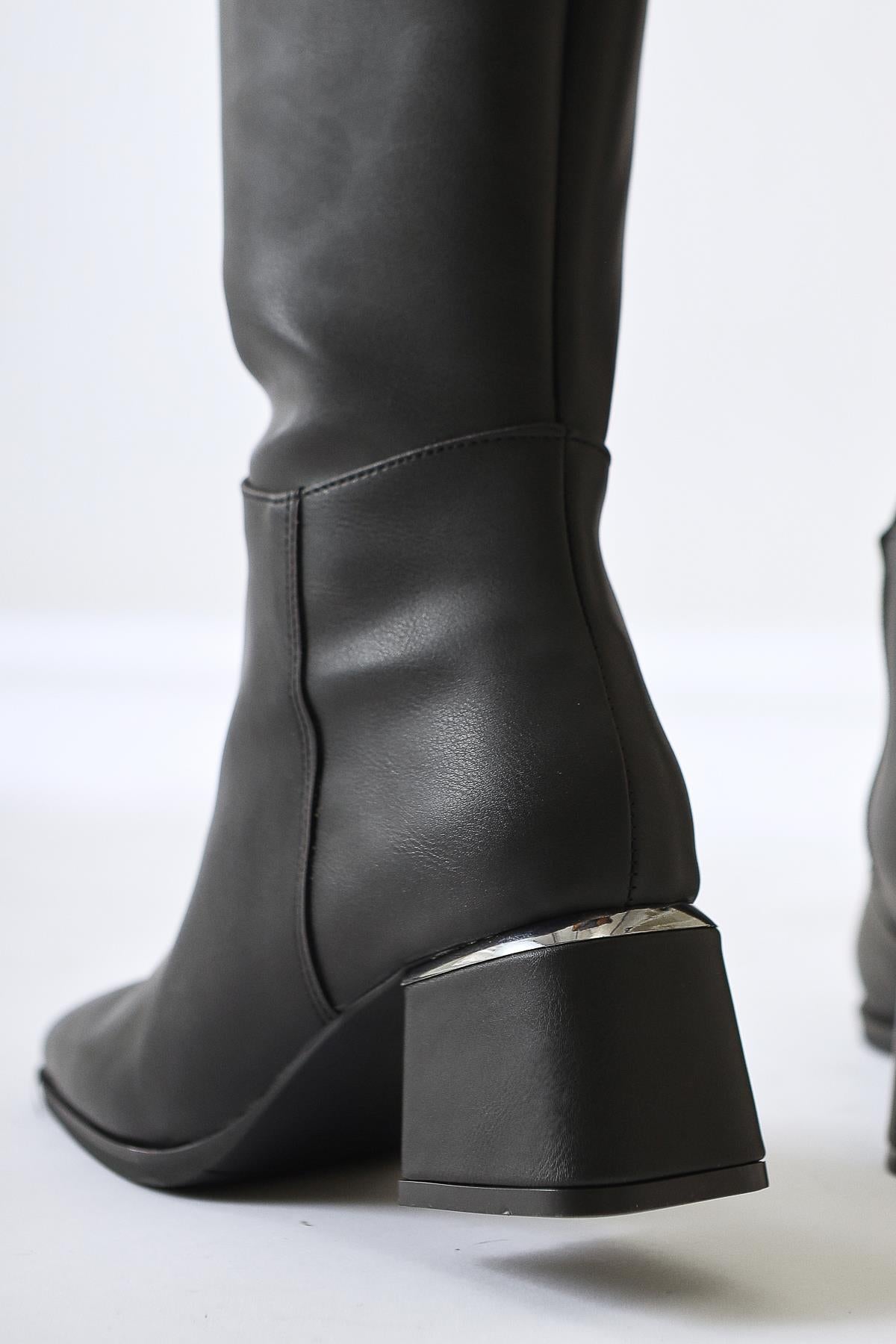 Miami Black Flat Toe Boots