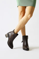 Milen Brown Oval Toe Zipper Detailed Boots