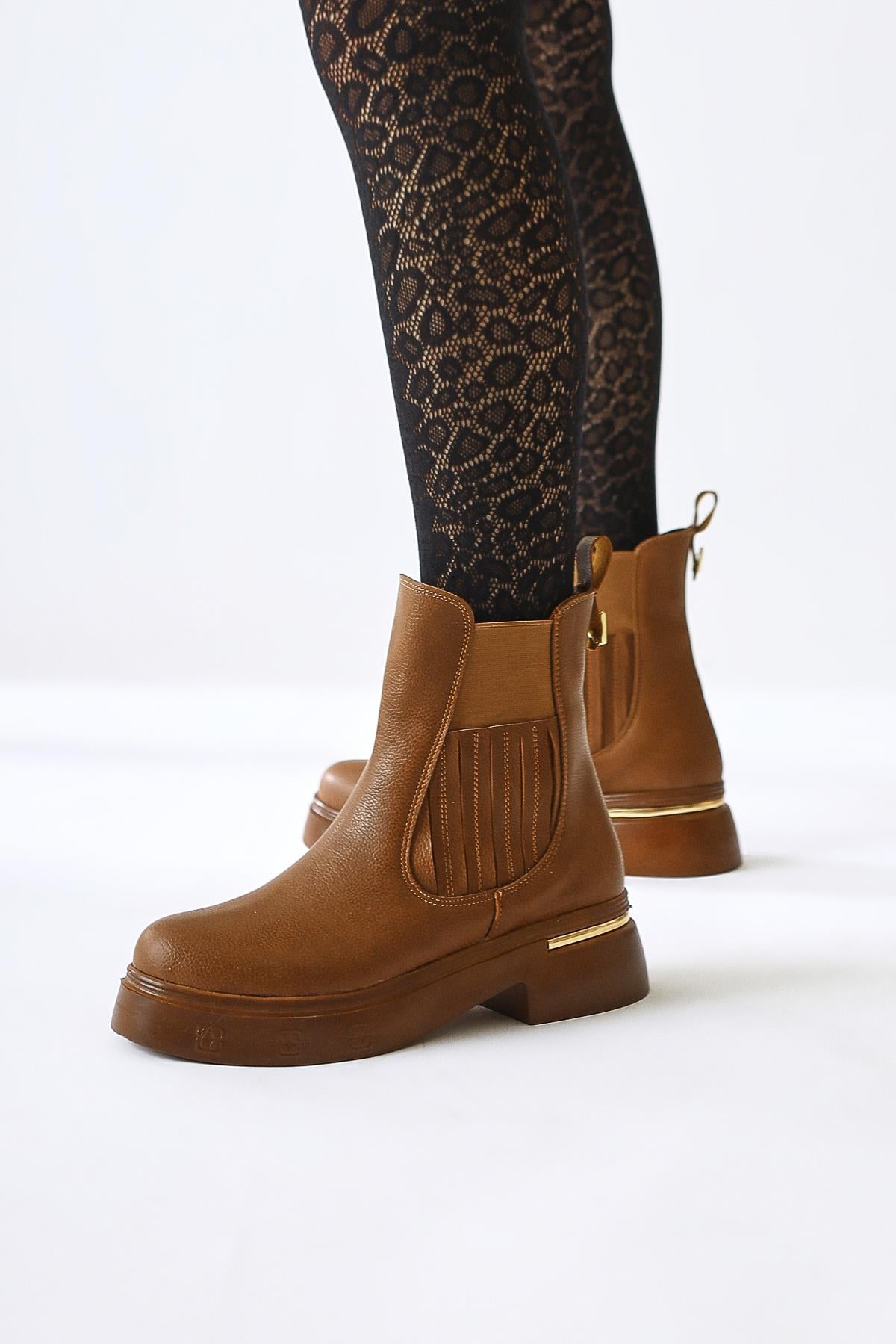 Pava Taba Heel Detailed Pull-On Boots