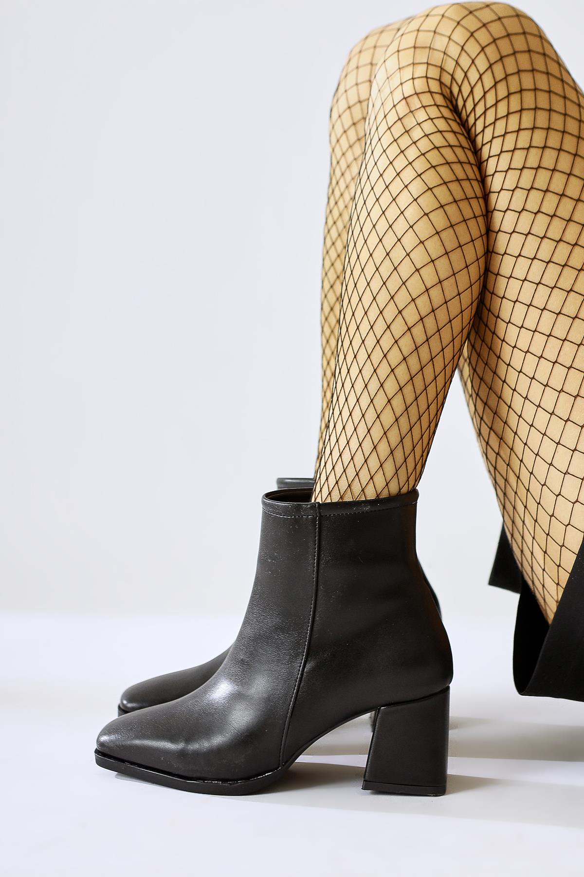 Ream Black Pointed Toe Heeled Boots