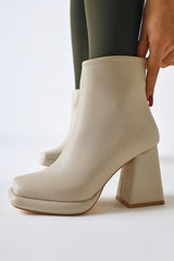 Color Beige Blunt Toe Zipper Boots