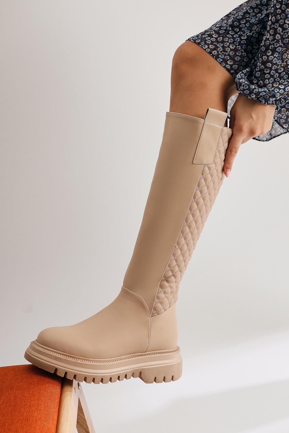 Teri Nud Quilted Detail Zippered Boots