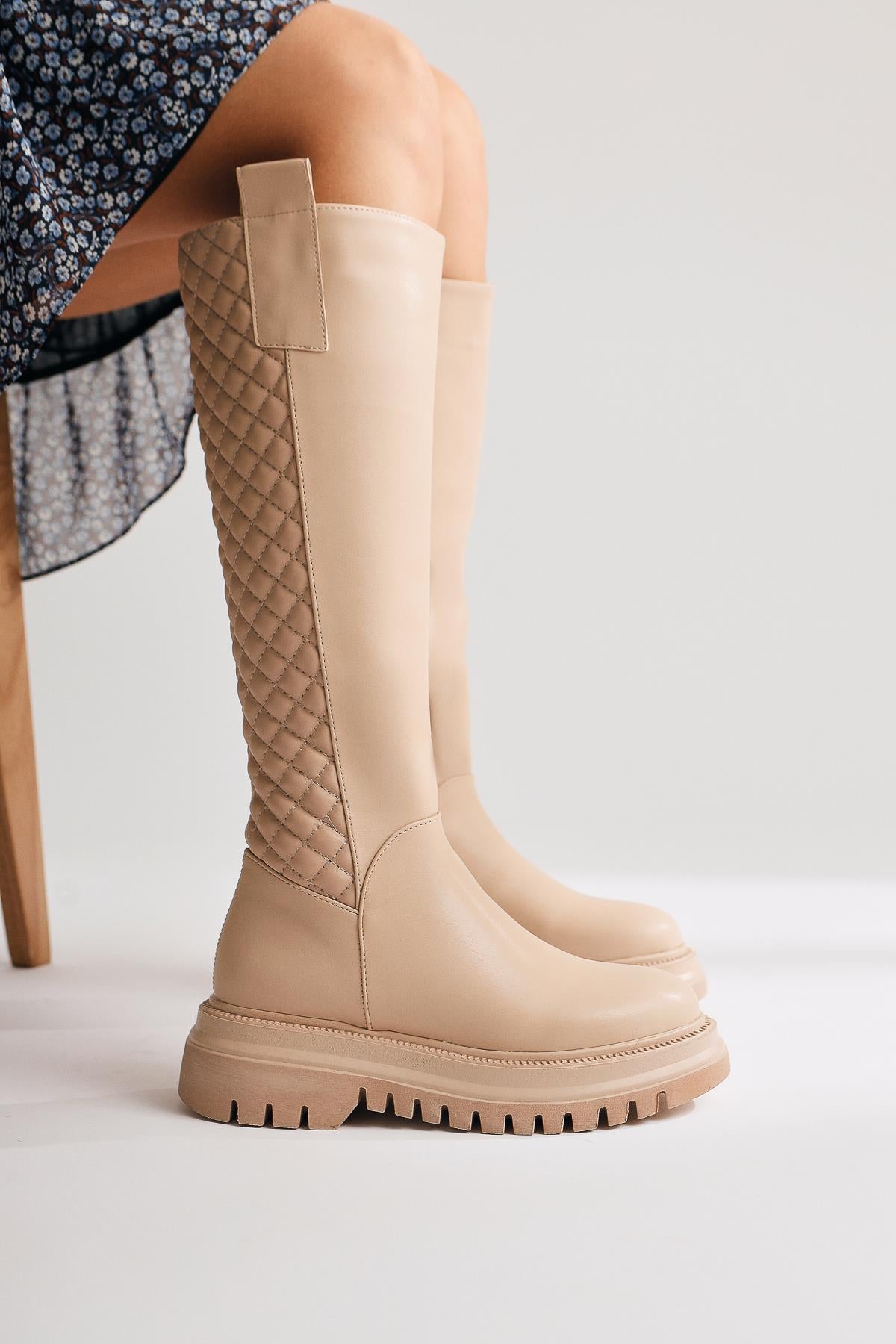 Teri Nud Quilted Detail Zippered Boots