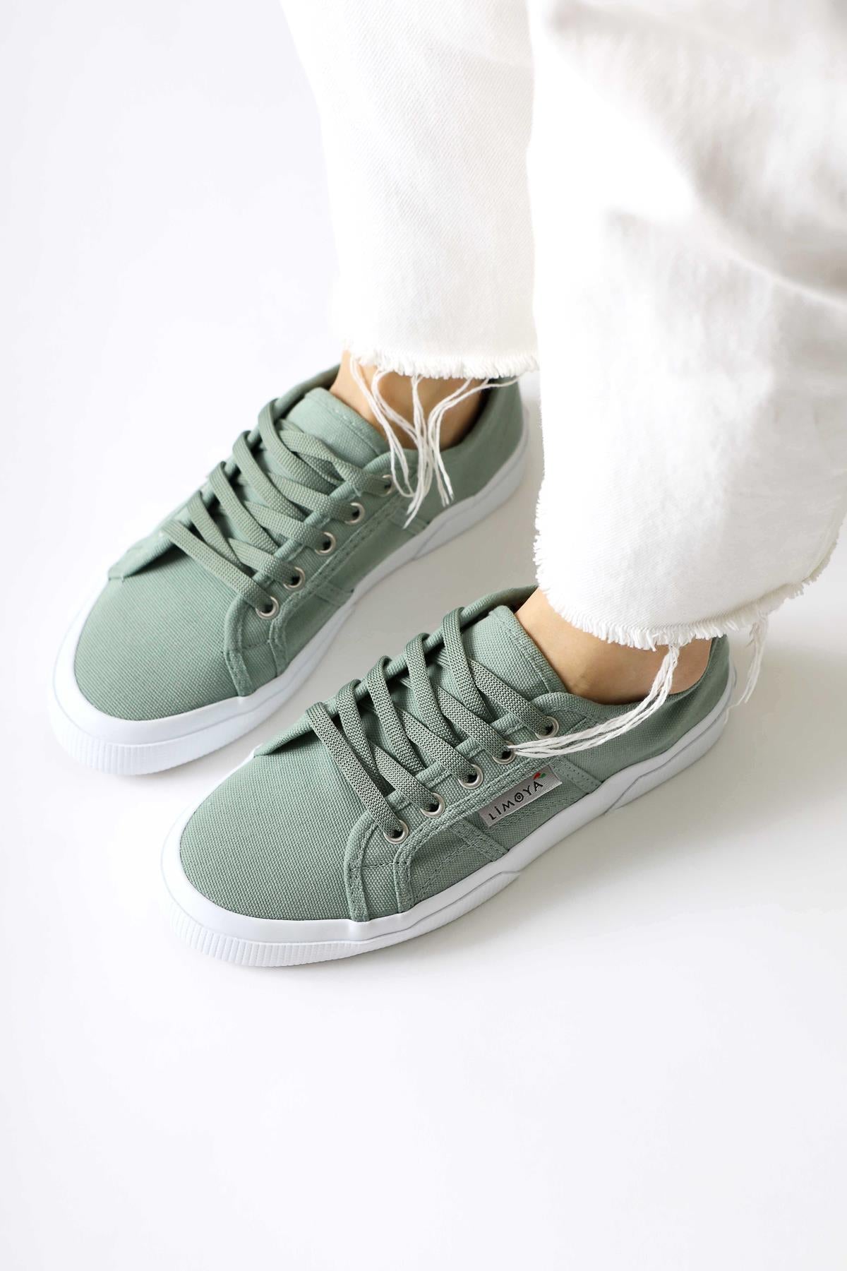 Timon Mint Rahat Taban Chain Sneakers